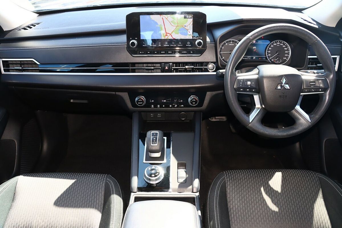 2021 Mitsubishi Outlander ES ZM
