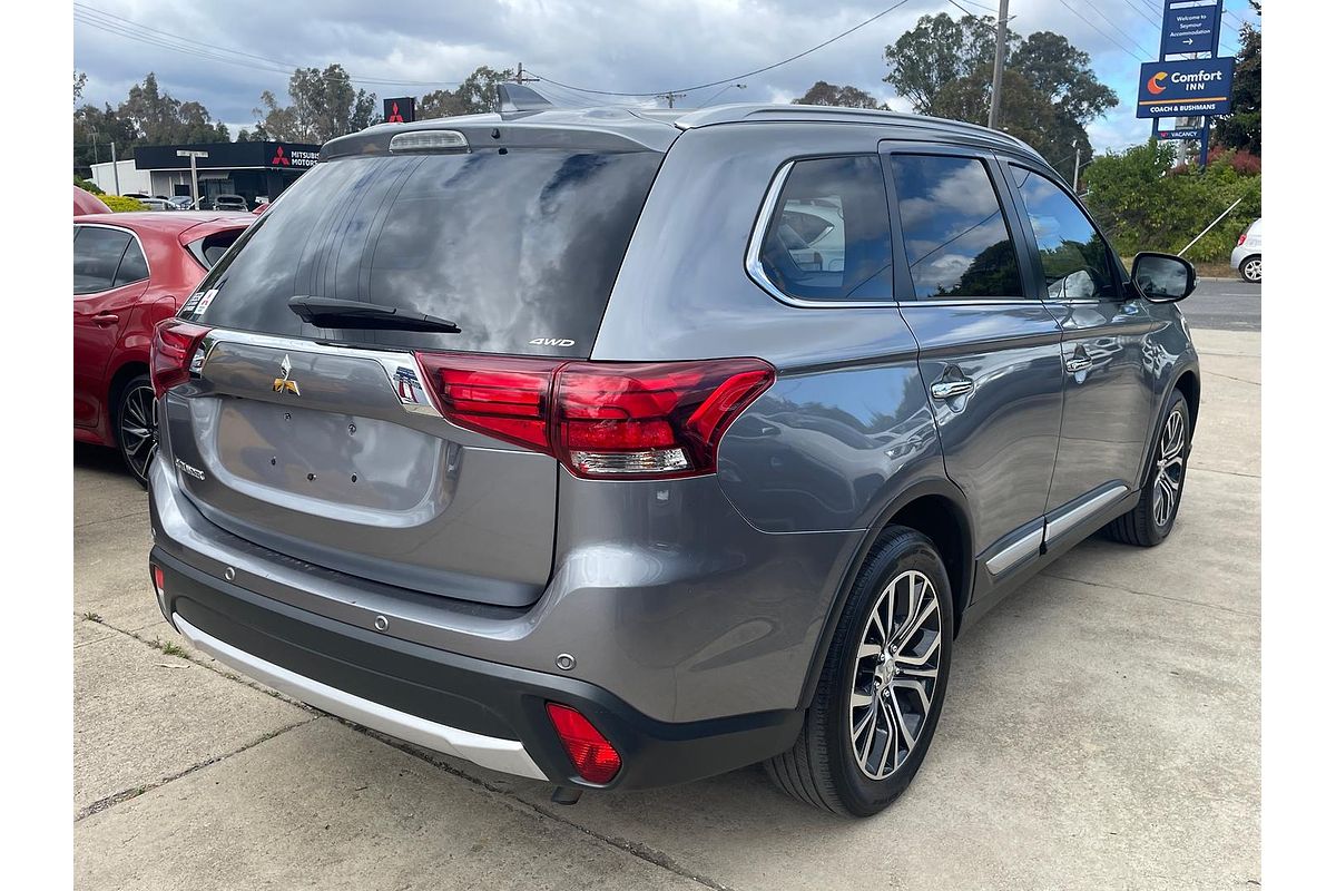 2017 Mitsubishi Outlander Exceed ZK