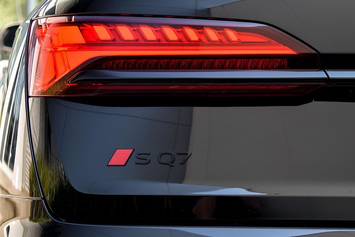 2024 Audi SQ7 TFSI 4M