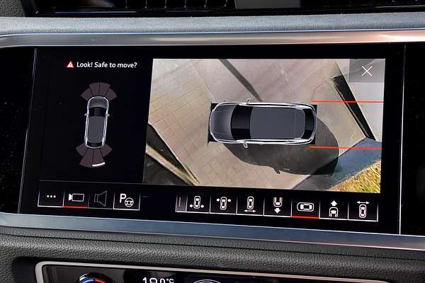 2024 Audi Q3 40 TFSI S line F3