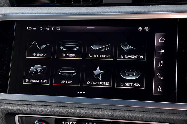 2024 Audi Q3 40 TFSI S line F3