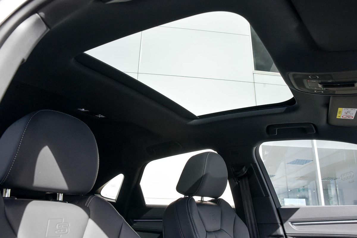 2024 Audi Q3 40 TFSI S line F3