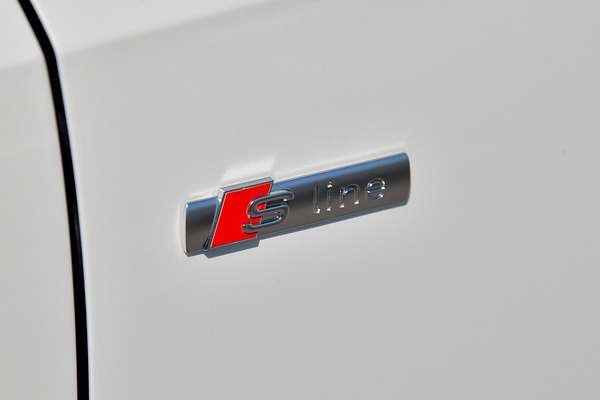 2024 Audi Q3 40 TFSI S line F3