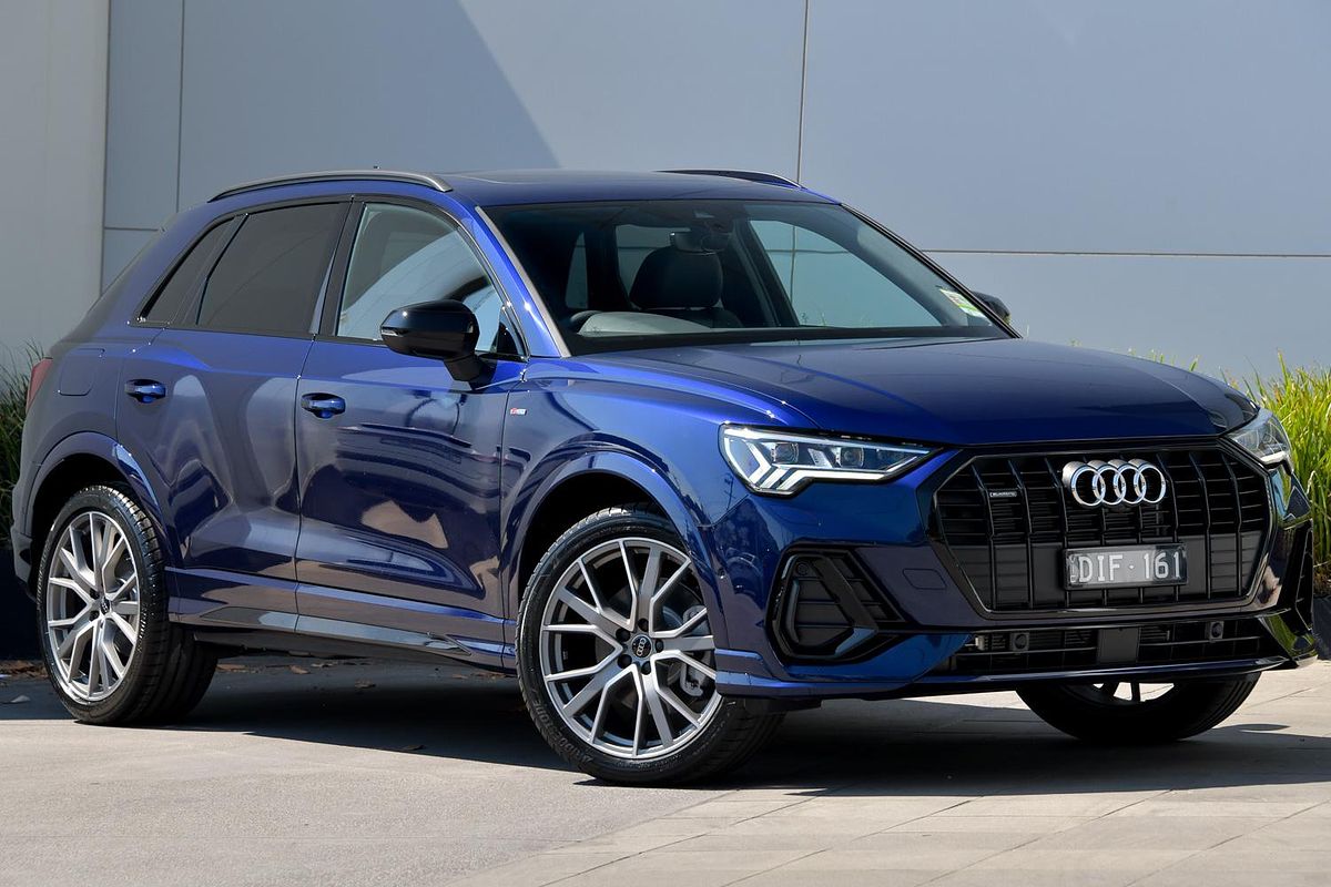 2024 Audi Q3 40 TFSI S line F3