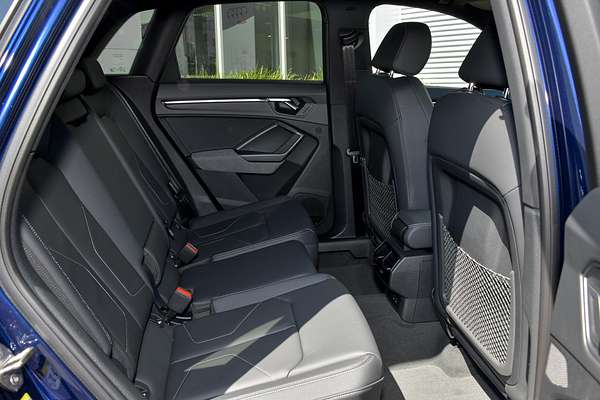 2024 Audi Q3 40 TFSI S line F3