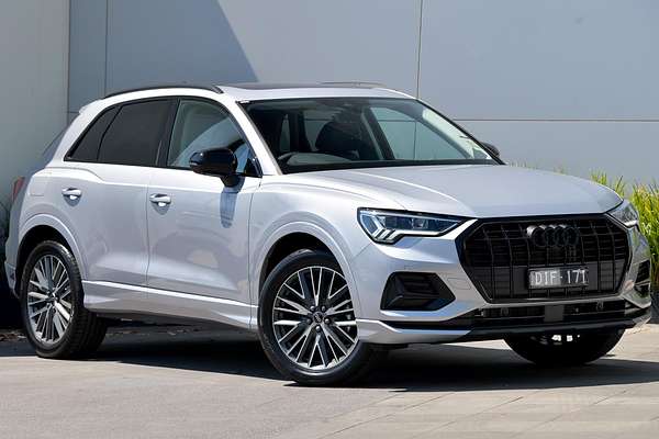 2024 Audi Q3 35 TFSI Dynamic Black F3