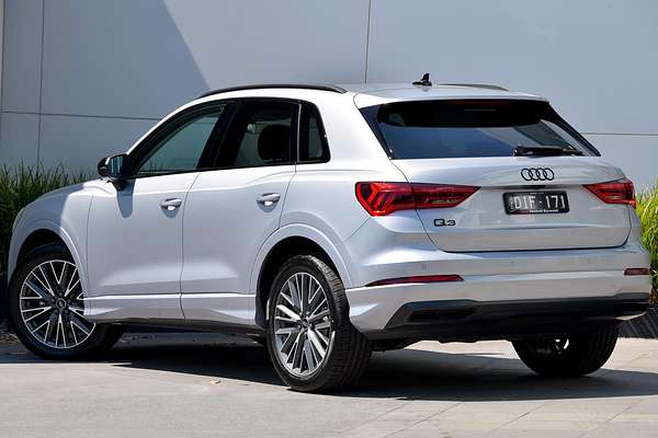 2024 Audi Q3 35 TFSI Dynamic Black F3