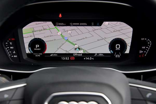 2024 Audi Q3 35 TFSI Dynamic Black F3