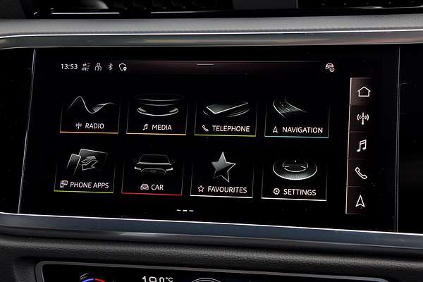 2024 Audi Q3 35 TFSI Dynamic Black F3