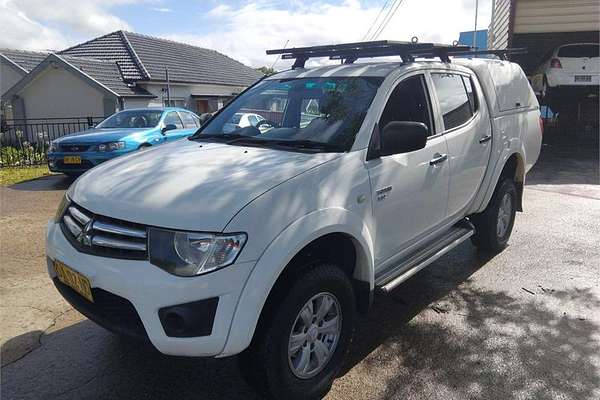 2012 Mitsubishi Triton GLX MN 4X4