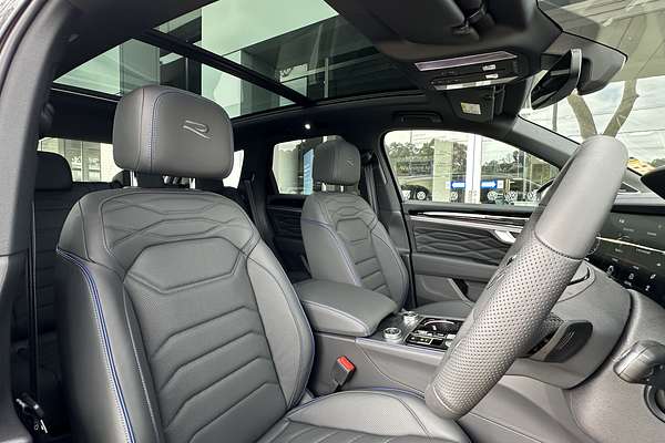 2024 Volkswagen Touareg R RC