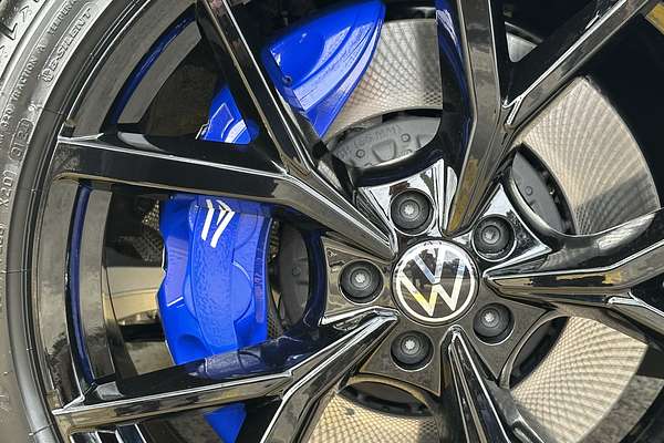 2024 Volkswagen Touareg R RC