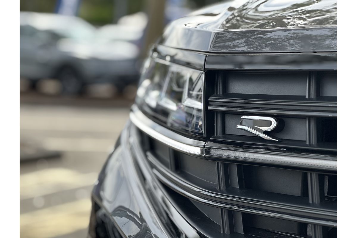 2024 Volkswagen Touareg R RC