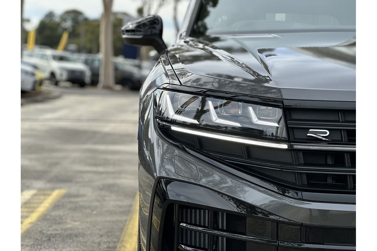 2024 Volkswagen Touareg R RC