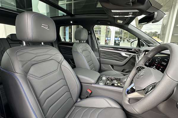 2024 Volkswagen Touareg R RC