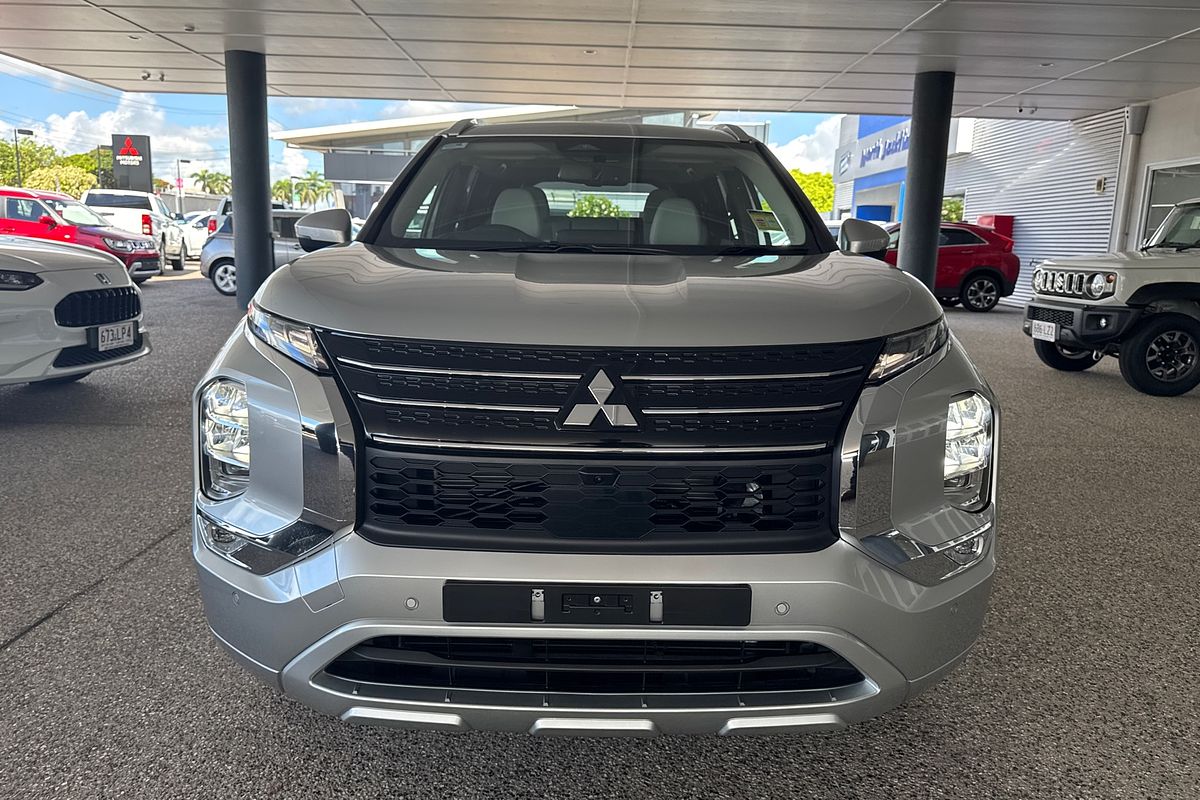 2024 Mitsubishi Outlander Exceed ZM