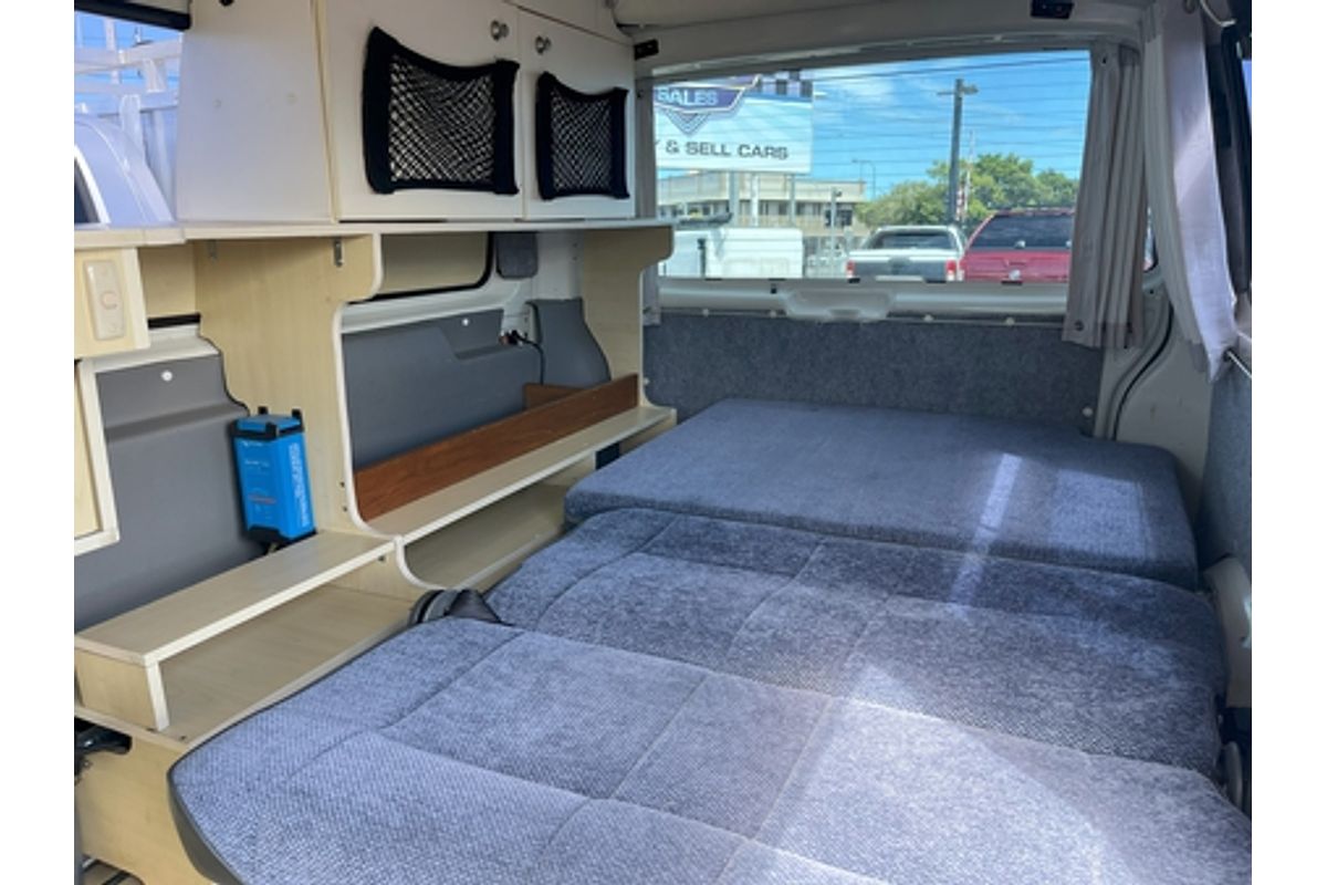 2007 Volkswagen TRANSPORTER LOW ROOF T5 MY07