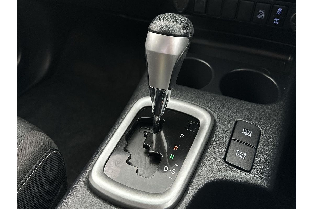2020 Toyota Hilux SR5 GUN126R 4X4