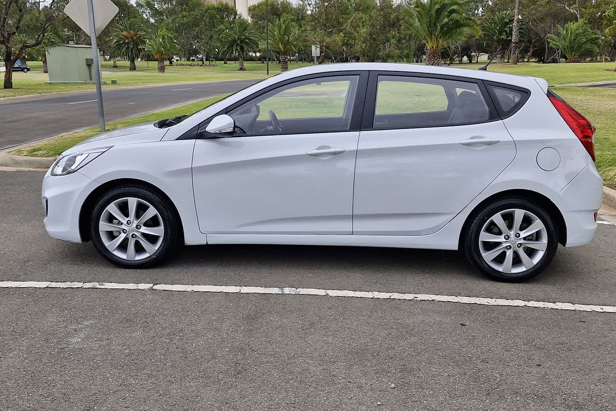 2017 Hyundai Accent Sport RB6