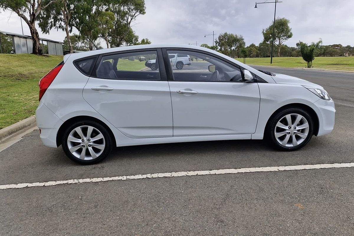 2017 Hyundai Accent Sport RB6