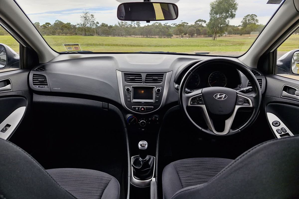 2017 Hyundai Accent Sport RB6