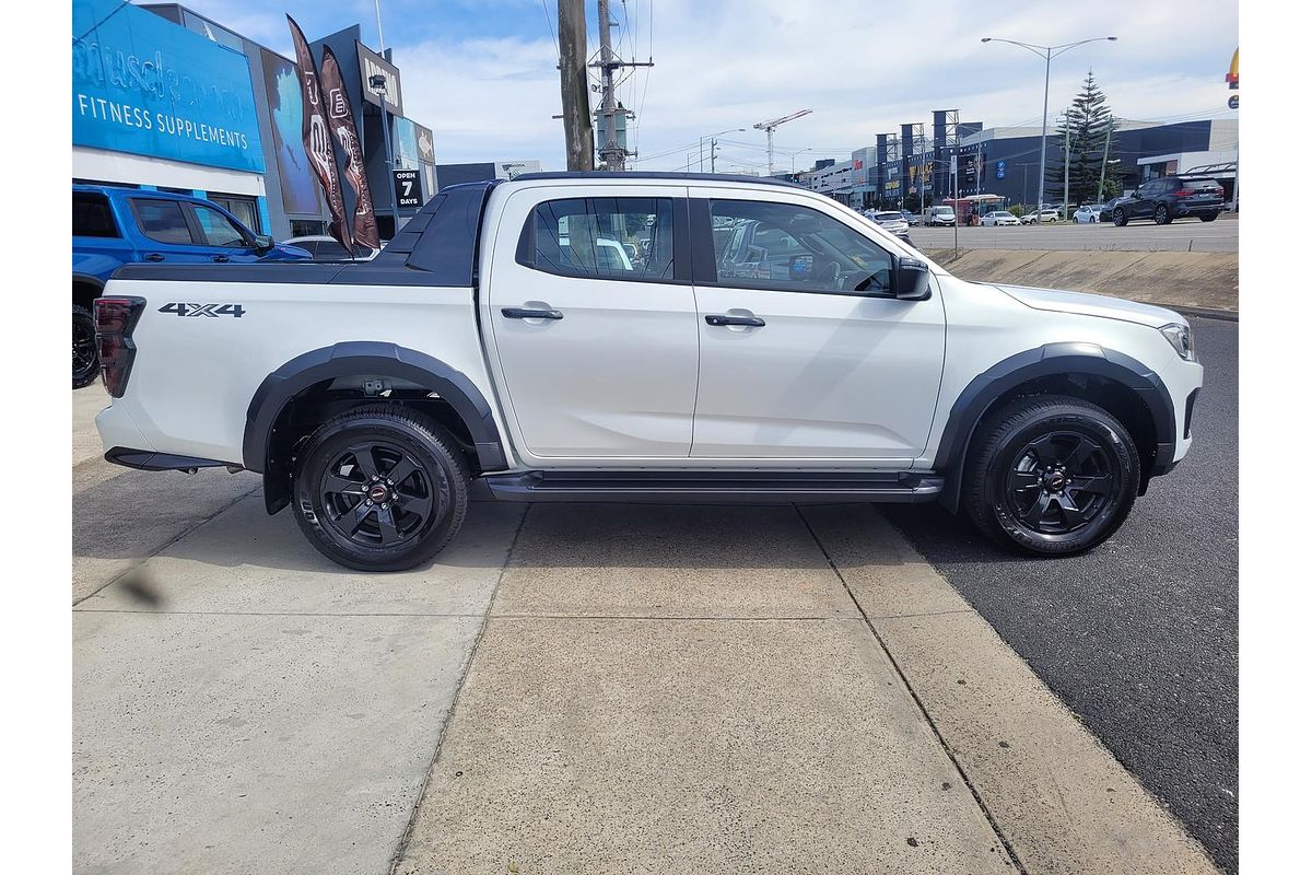 2024 Isuzu D-MAX X-TERRAIN 4X4