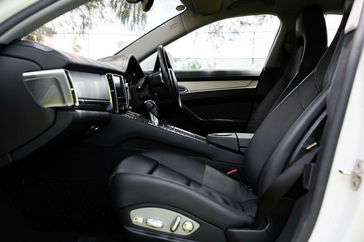 2011 Porsche Panamera 4S 970