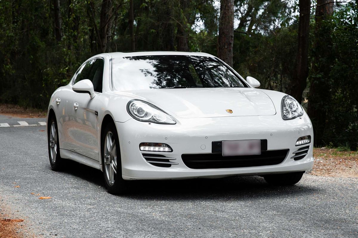2011 Porsche Panamera 4S 970