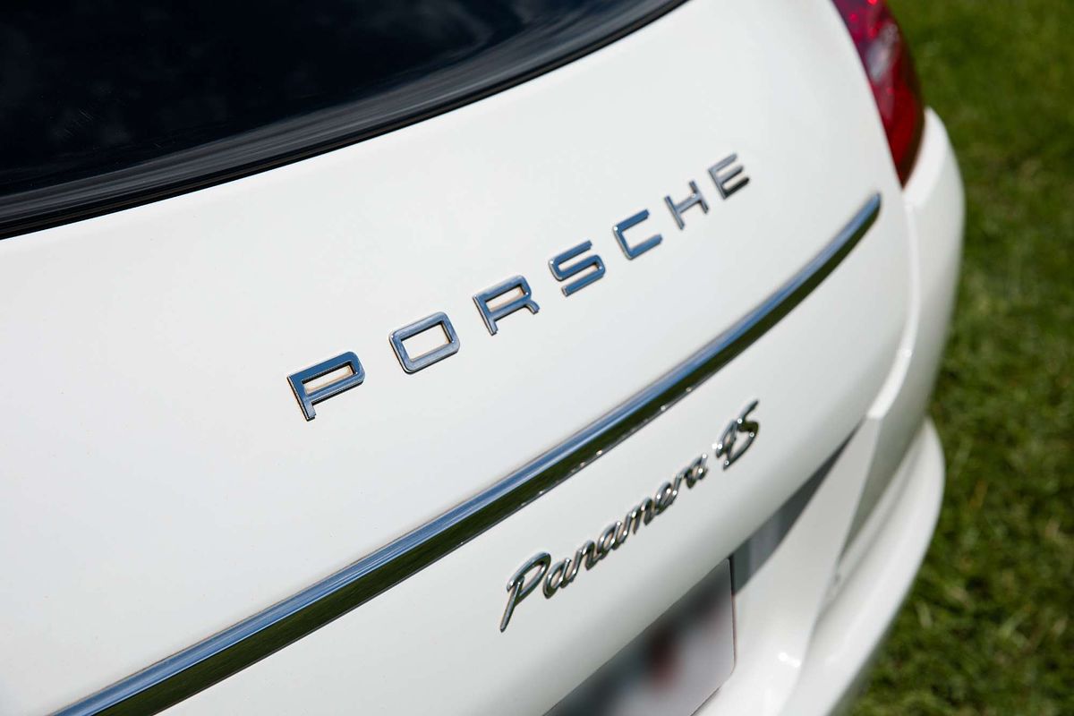 2011 Porsche Panamera 4S 970