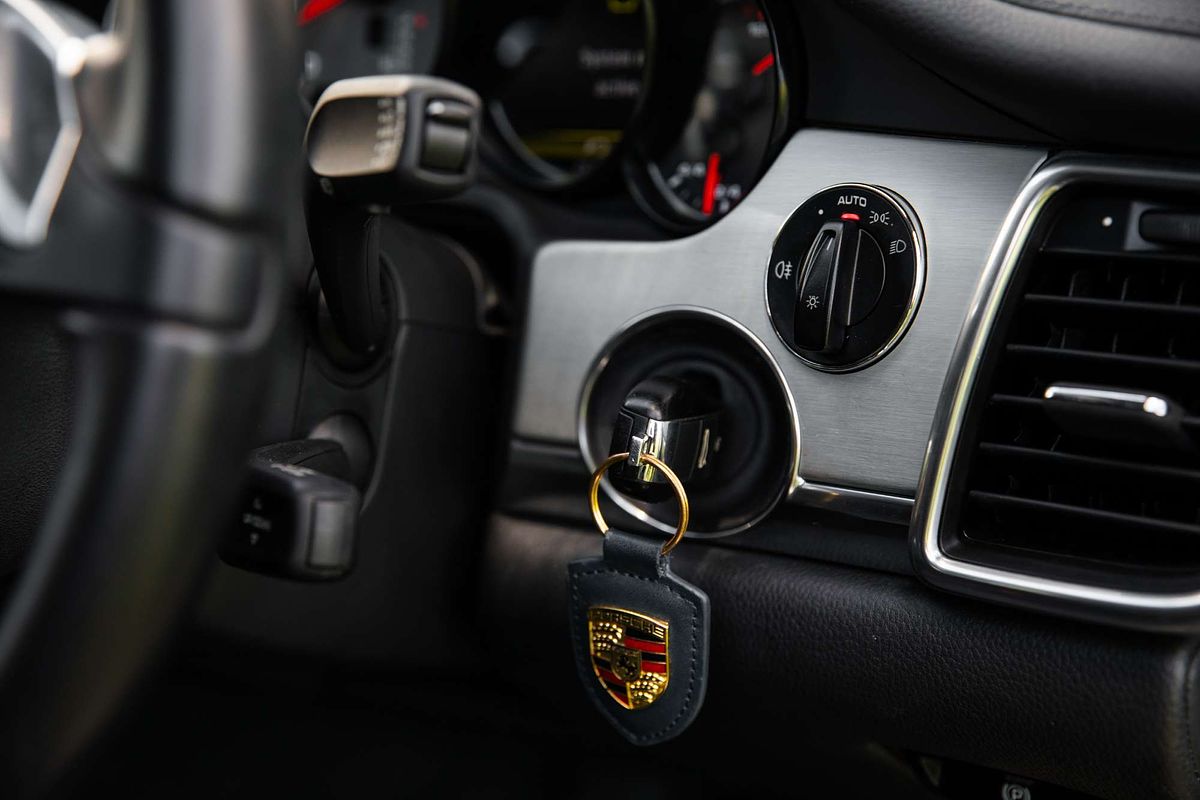 2011 Porsche Panamera 4S 970