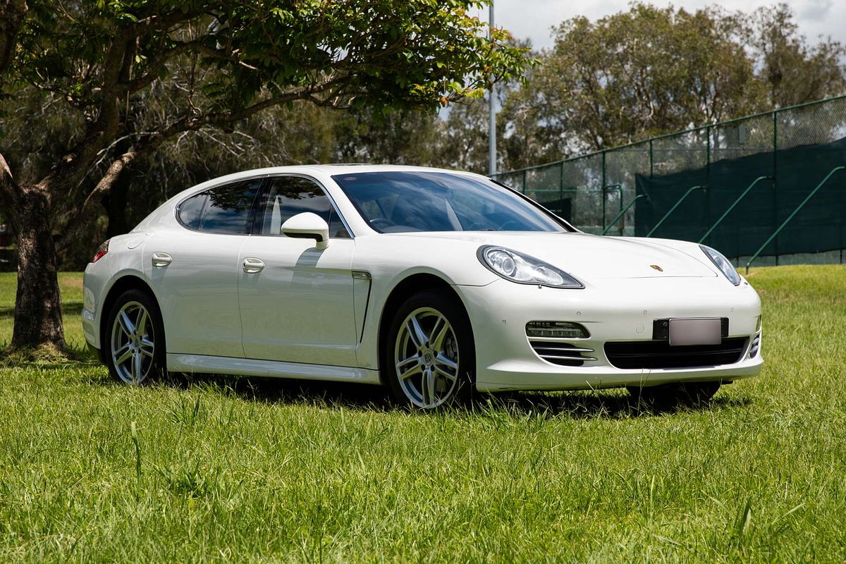 2011 Porsche Panamera 4S 970