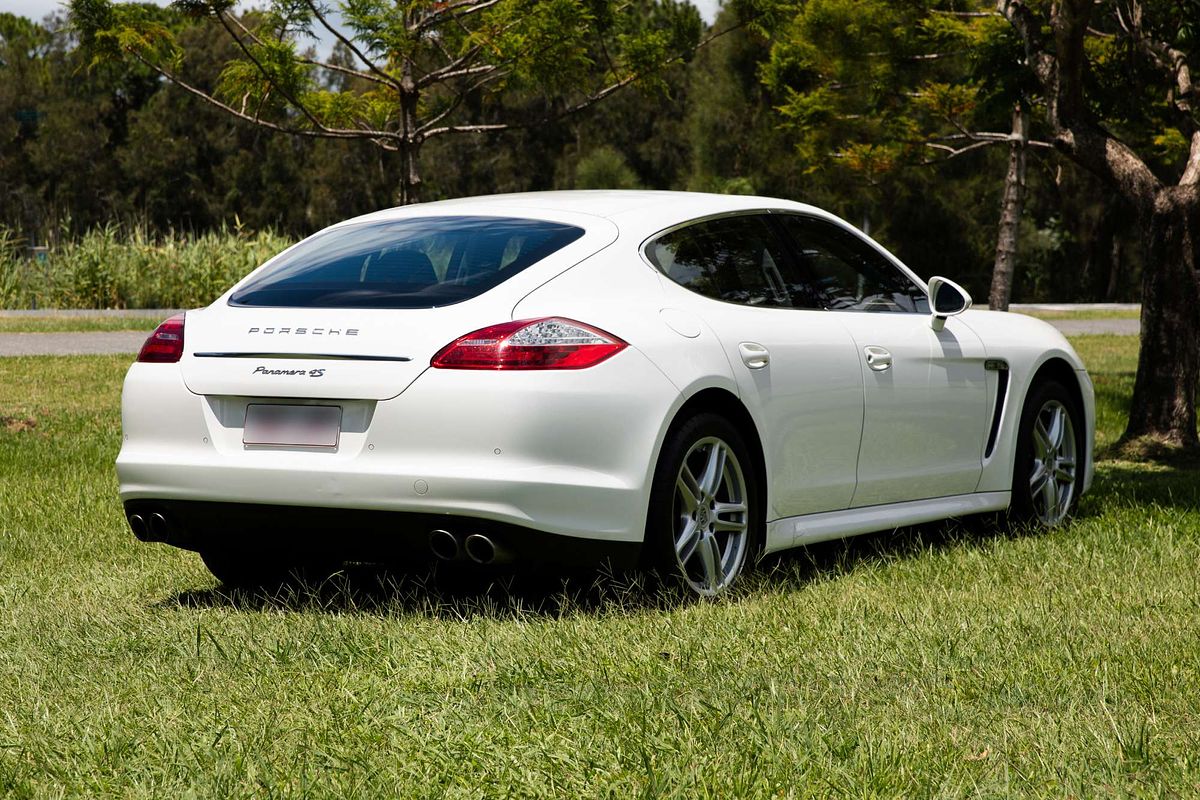 2011 Porsche Panamera 4S 970