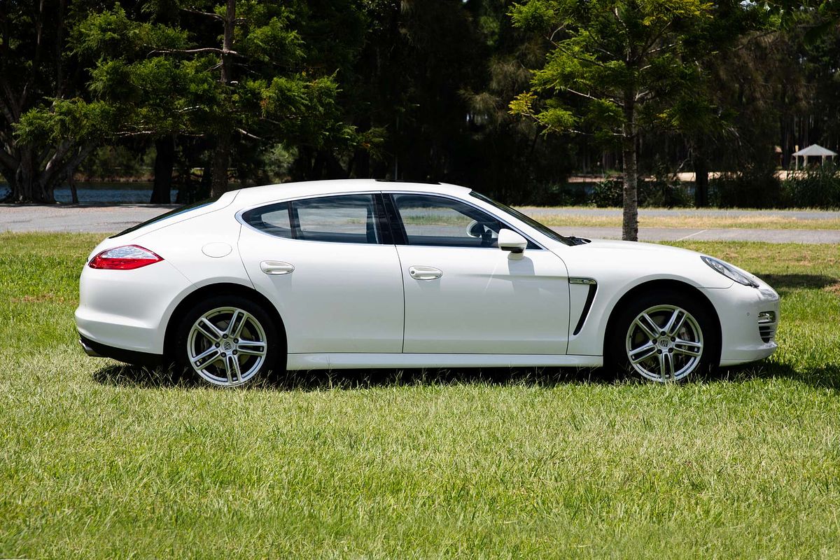 2011 Porsche Panamera 4S 970