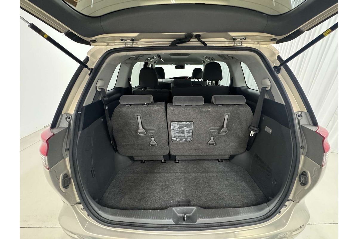 2011 Toyota Tarago GLi ACR50R