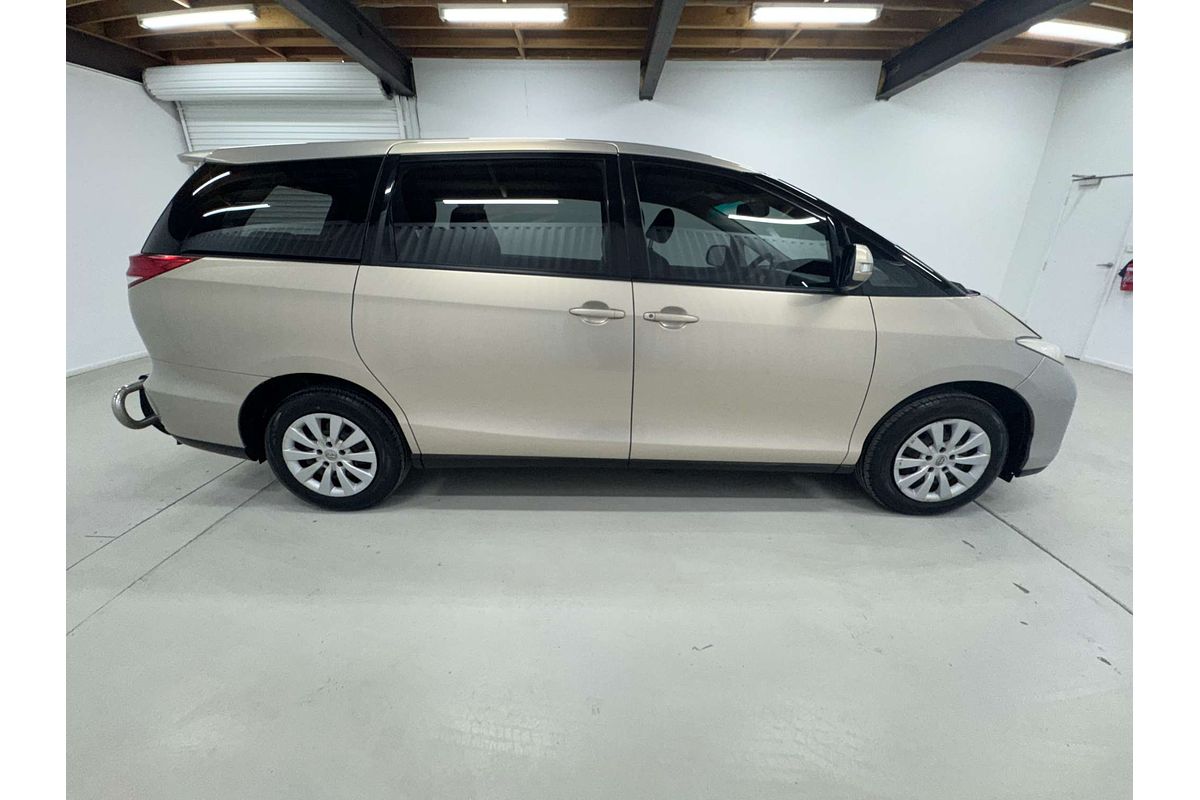 2011 Toyota Tarago GLi ACR50R