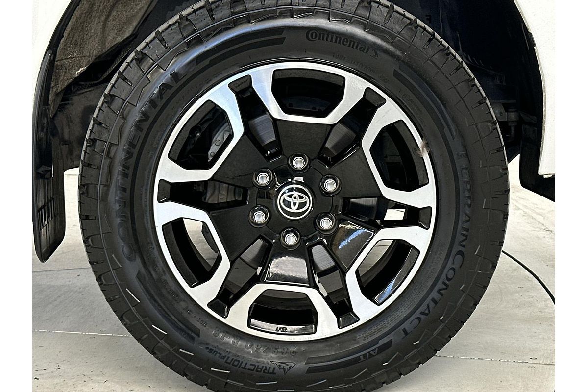2020 Toyota Hilux SR5 GUN126R 4X4