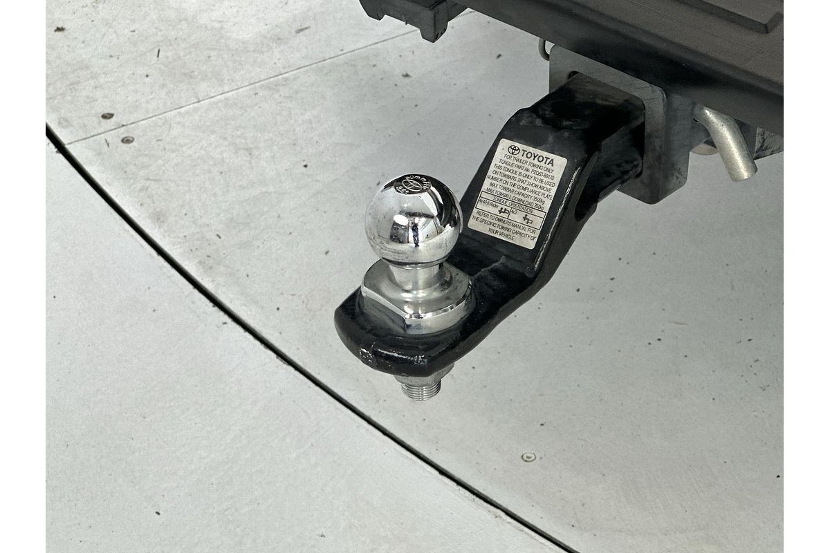 2020 Toyota Hilux SR5 GUN126R 4X4