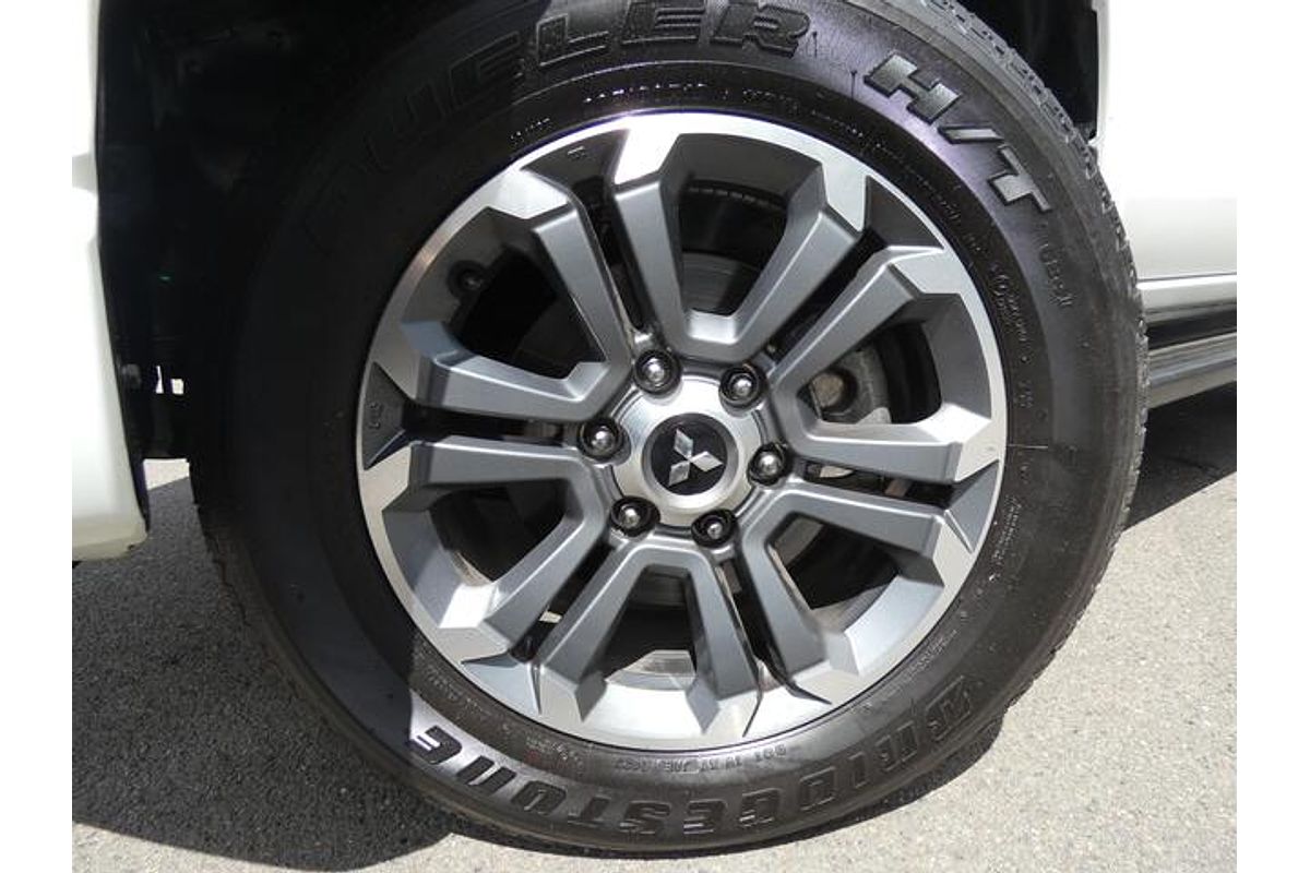 2023 Mitsubishi Triton GLS MR 4X4