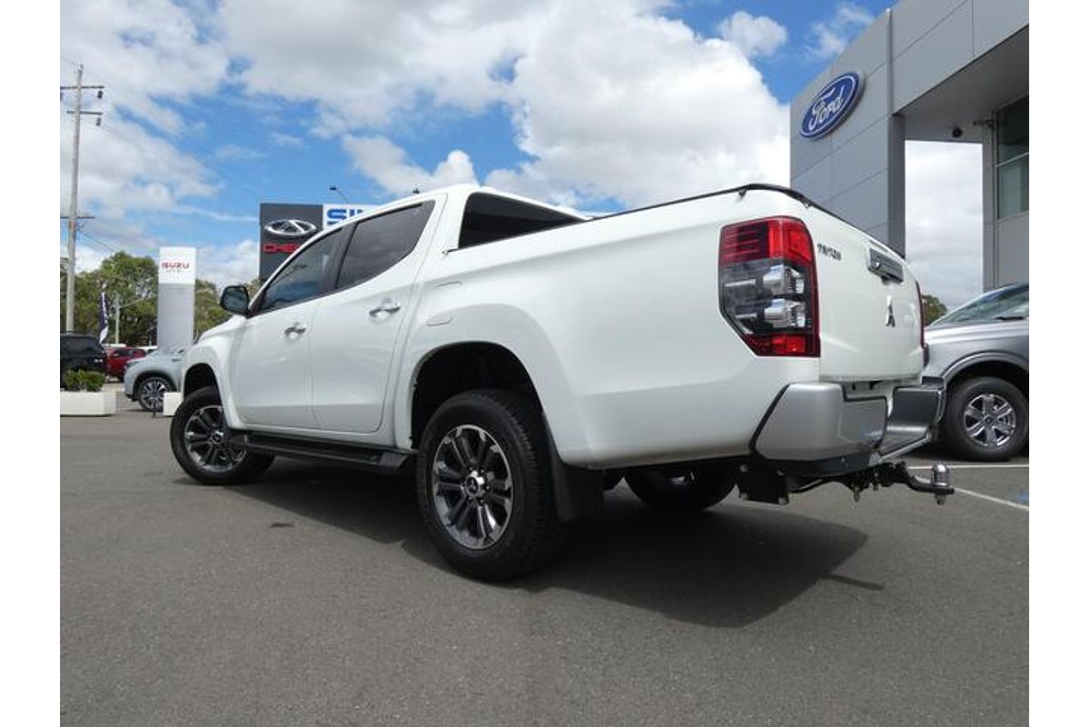 2023 Mitsubishi Triton GLS MR 4X4