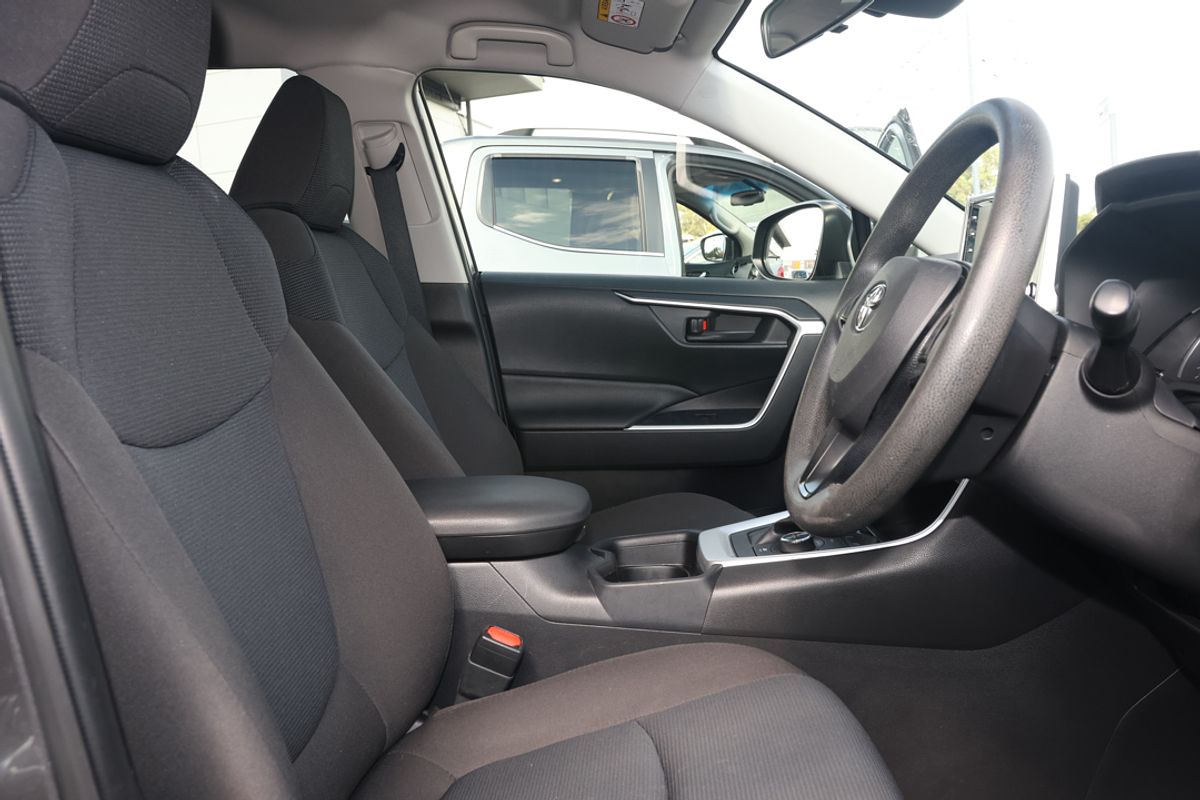 2019 Toyota RAV4 GX AXAH54R