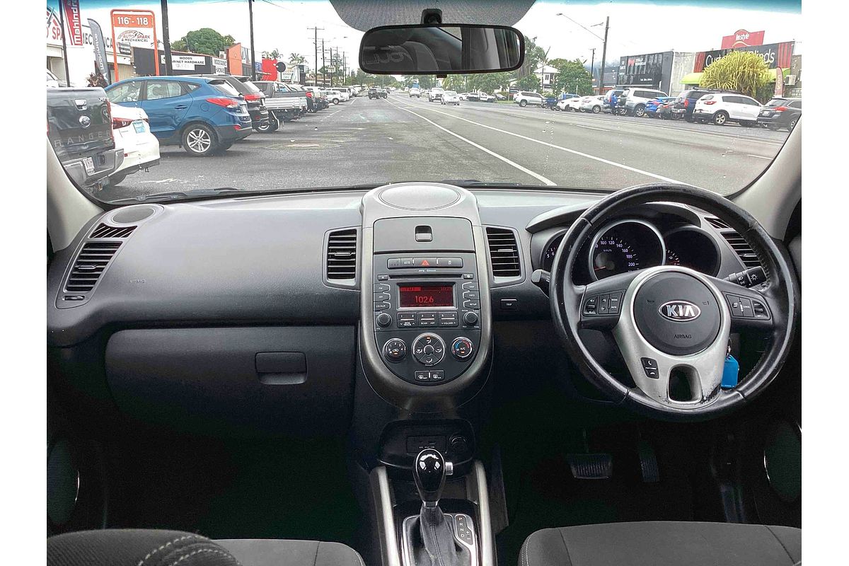 2012 Kia Soul + AM