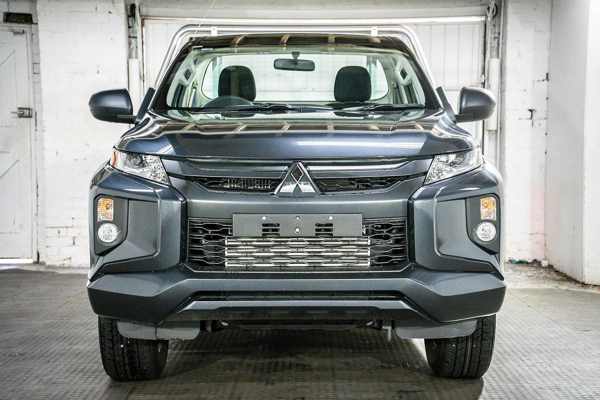 2024 Mitsubishi Triton GLX MR 4X4