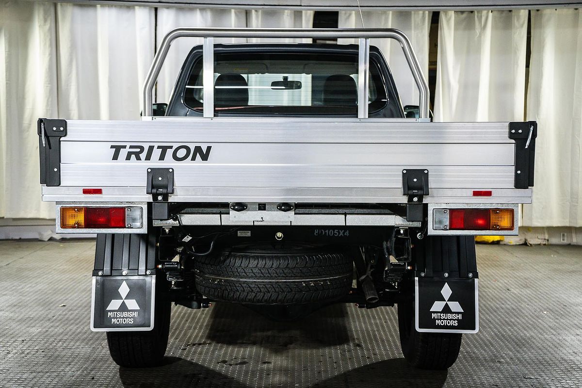 2024 Mitsubishi Triton GLX MR 4X4