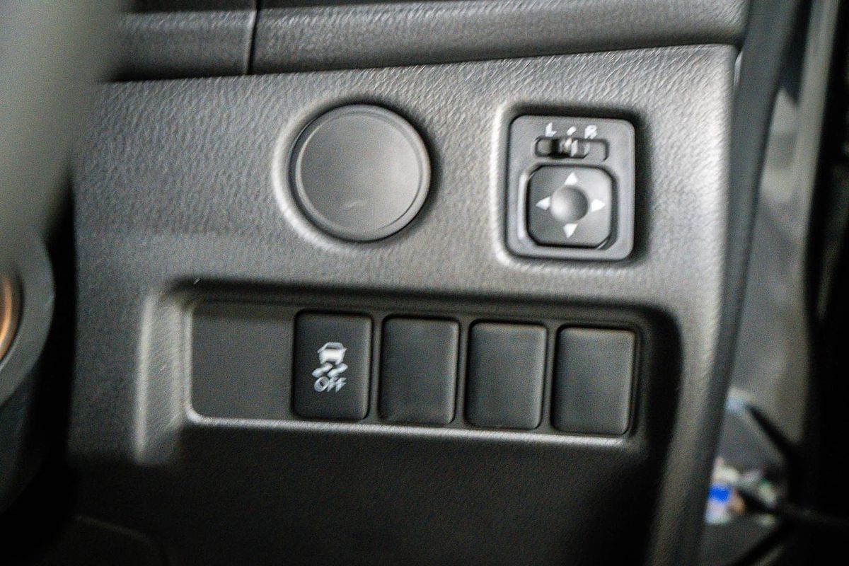 2024 Mitsubishi Triton GLX MR 4X4