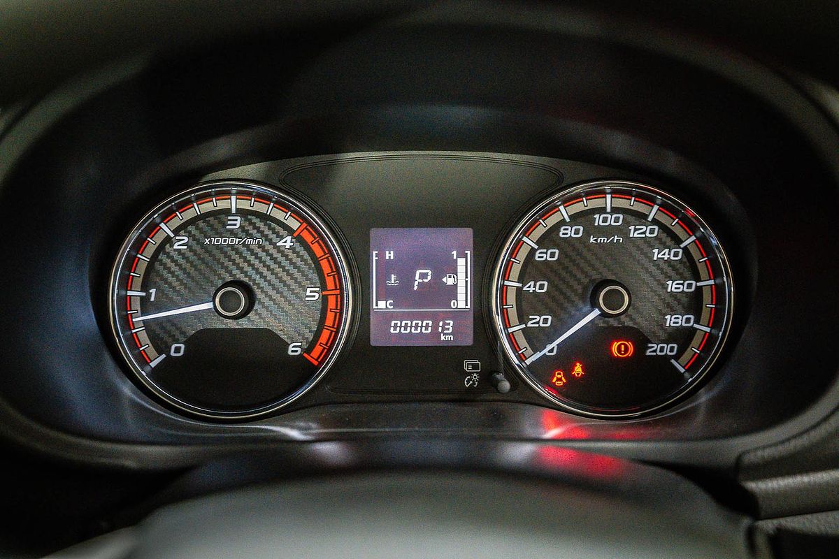 2024 Mitsubishi Triton GLX MR 4X4