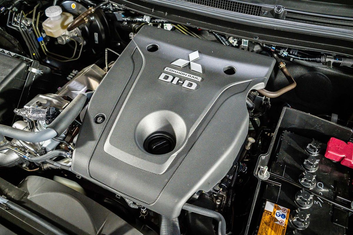 2024 Mitsubishi Triton GLX MR 4X4