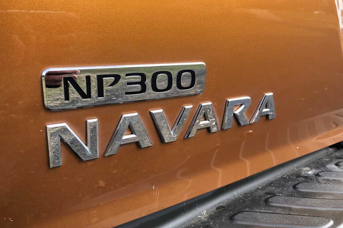 2015 Nissan NAVARA ST-X D23
