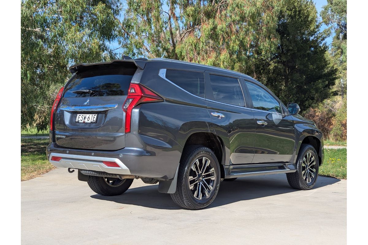 2022 Mitsubishi Pajero Sport GLS QF