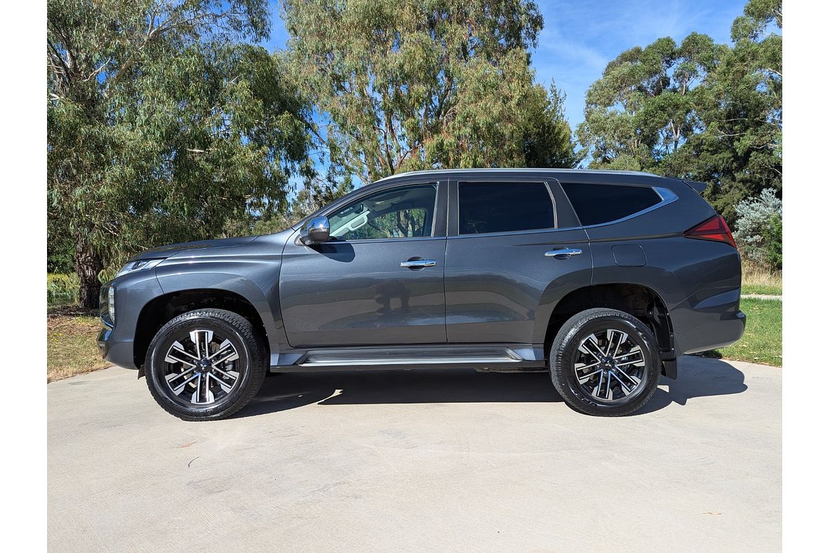 2022 Mitsubishi Pajero Sport GLS QF