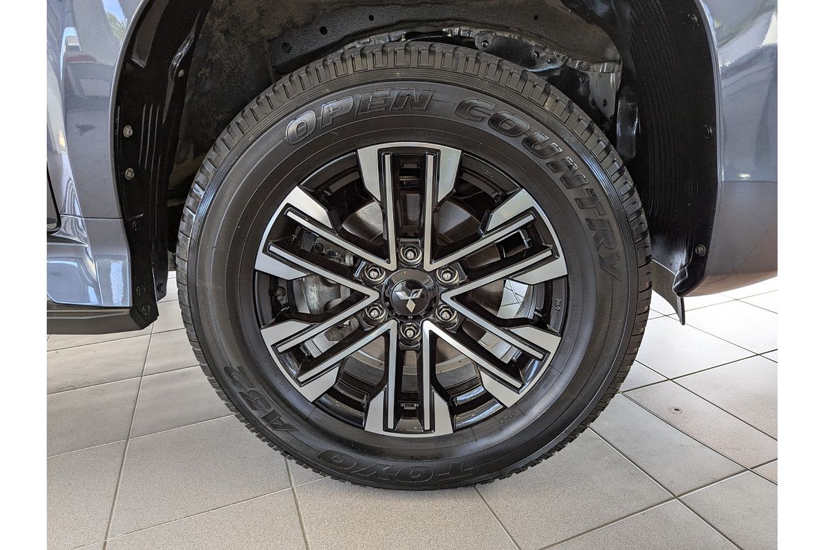 2022 Mitsubishi Pajero Sport GLS QF